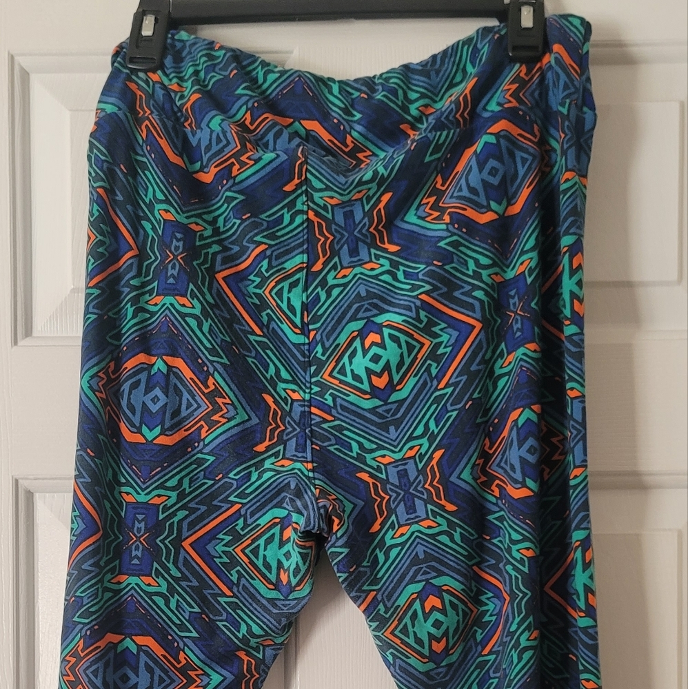 LuLaRoe Rare Leggings TC2